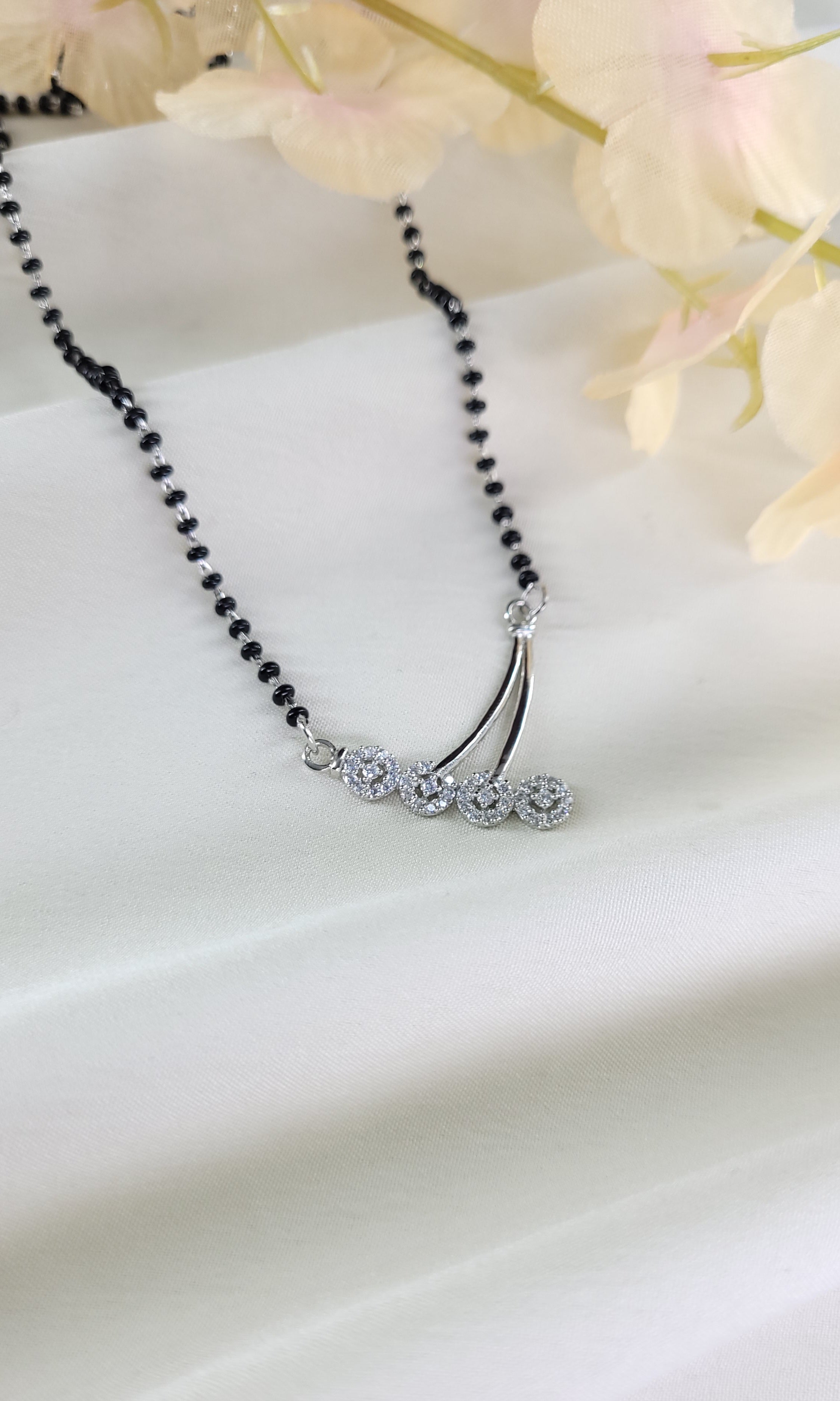 FANCY MANGALSUTRA DESIGN WITH PENDANT