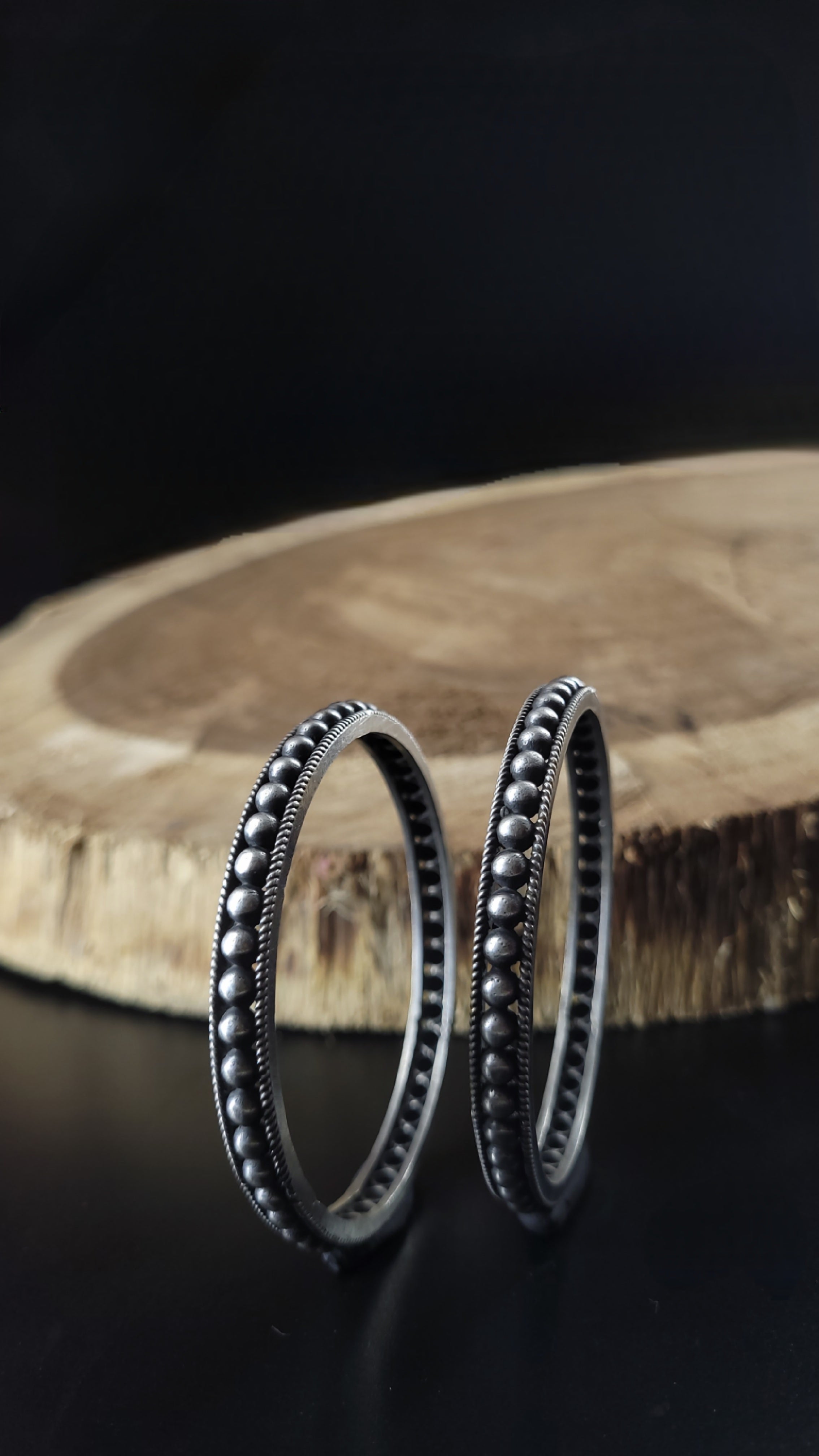 PLAIN SILVER BEADS BANGLE PAIR