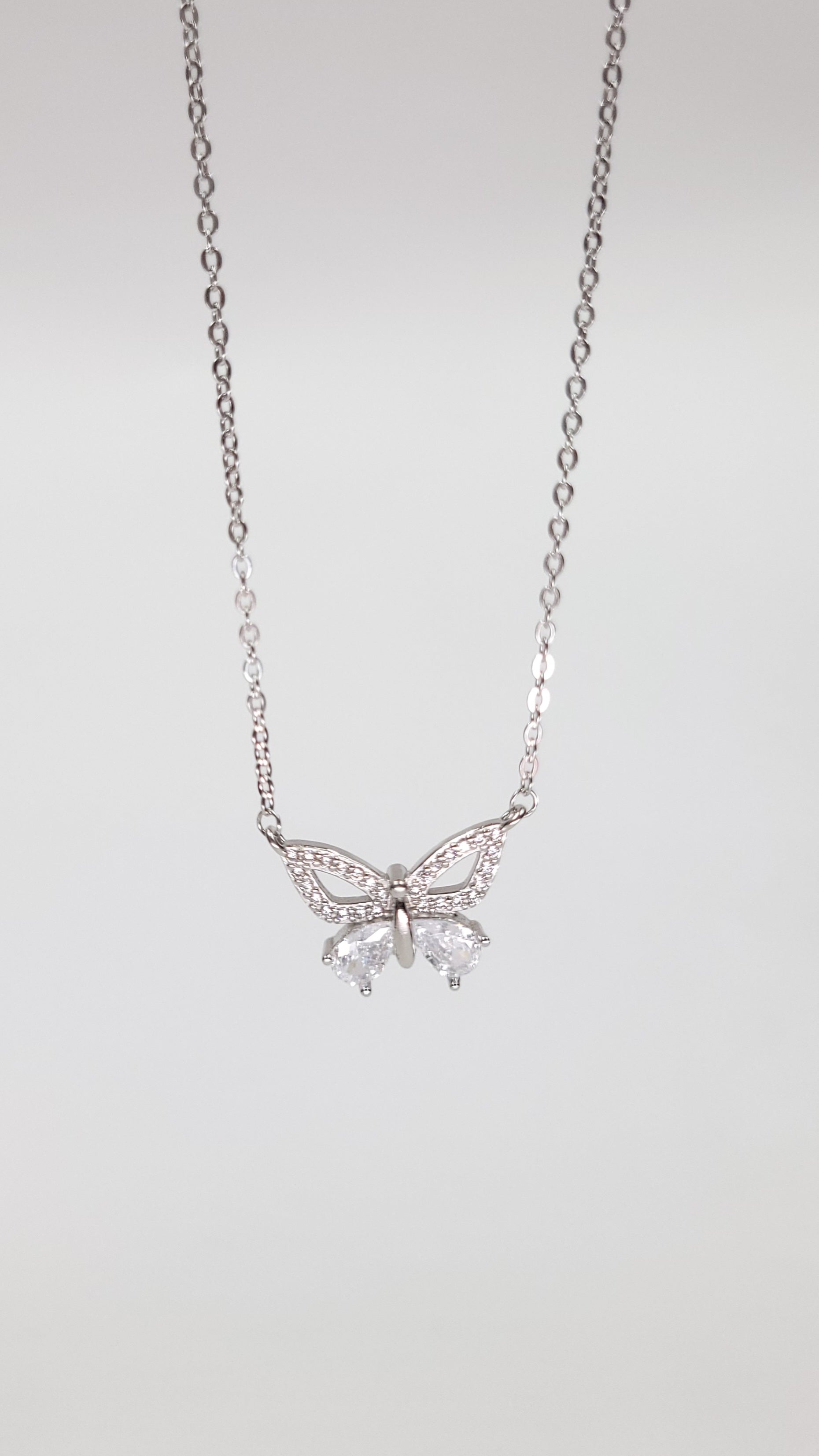 MORPHO BUTTERFLY STYLED FANCY CHAIN
