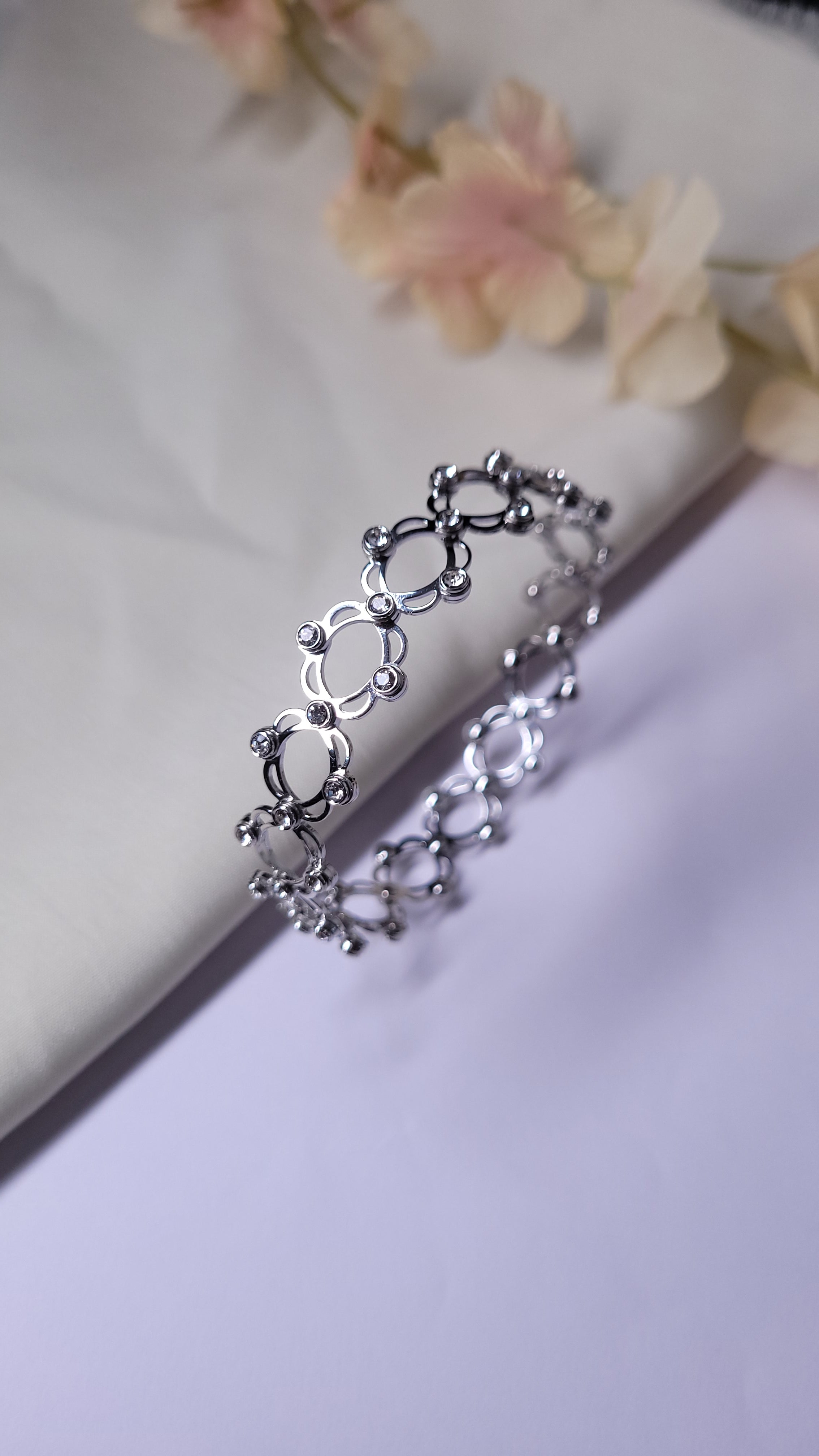 CELESTIA RING-CUM-BRACELET SILVER