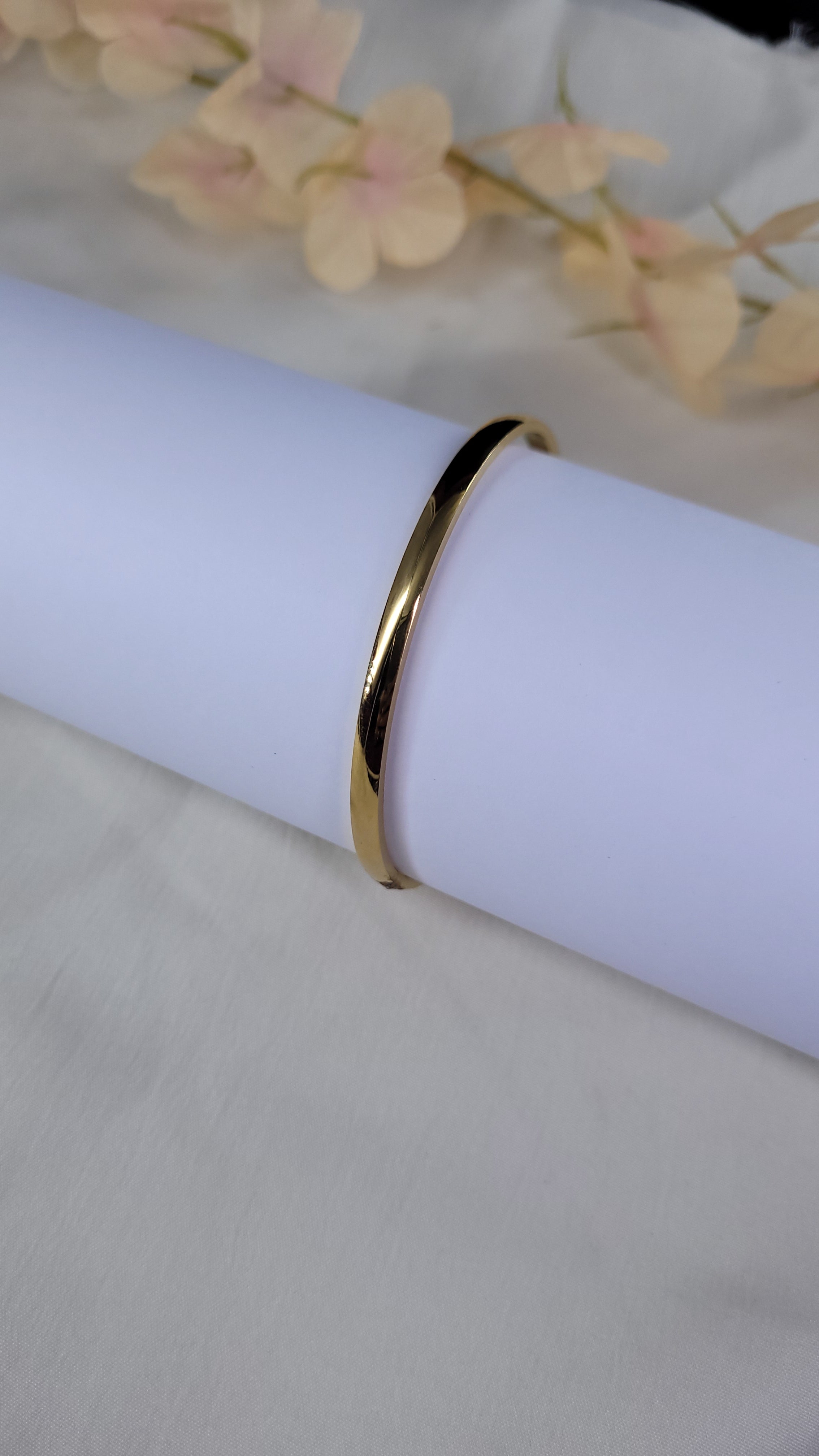 ULTIMATE PLAIN KADA IN GOLD FINISH